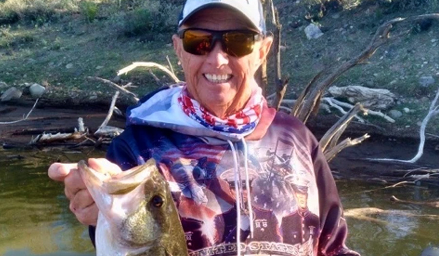 Arizona Great Adventure Fishing LLC - ARIZONA FISHING GUIDE 
FOR LAKE PLEASANT, LAKE BARTLETT, LAKE ROOSEVELT, LAKE SAGUARO, 
LAKE CANYON, LAKE APACHE, AND ALAMO LAKE